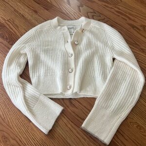 Abercrombie Pearl White Sweater